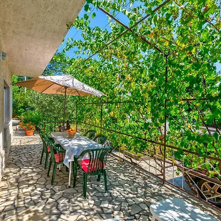 Charmantes Nur 250 Meter Zum Sandstrand Mit Privater Terrasse, Liegen, Grill Apartament