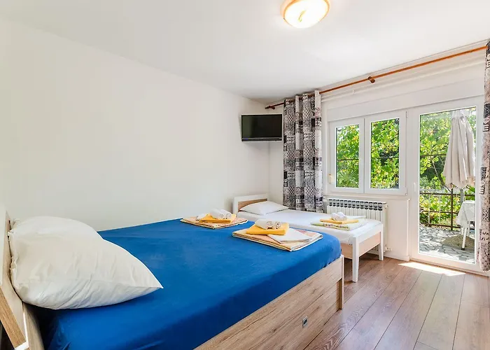 Apartament Charmantes Nur 250 Meter Zum Sandstrand Mit Privater Terrasse, Liegen, Grill