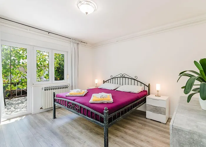 Lejlighed Charmantes Nur 250 Meter Zum Sandstrand Mit Privater Terrasse, Liegen, Grill