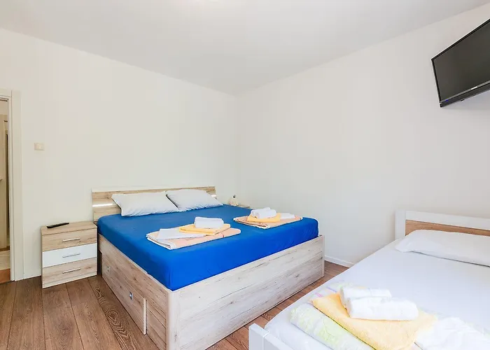 Charmantes Nur 250 Meter Zum Sandstrand Mit Privater Terrasse, Liegen, Grill Lejlighed *
