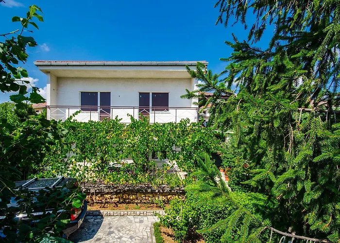 Charmantes Nur 250 Meter Zum Sandstrand Mit Privater Terrasse, Liegen, Grill *
