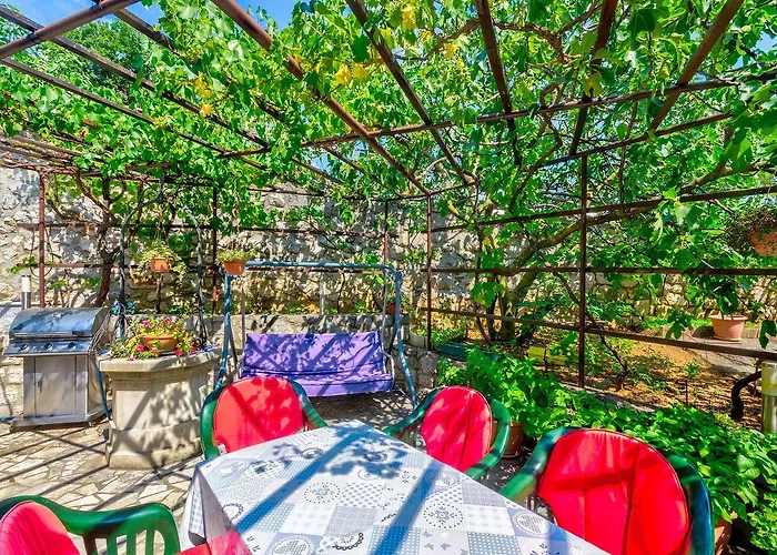 Lejlighed Charmantes Nur 250 Meter Zum Sandstrand Mit Privater Terrasse, Liegen, Grill